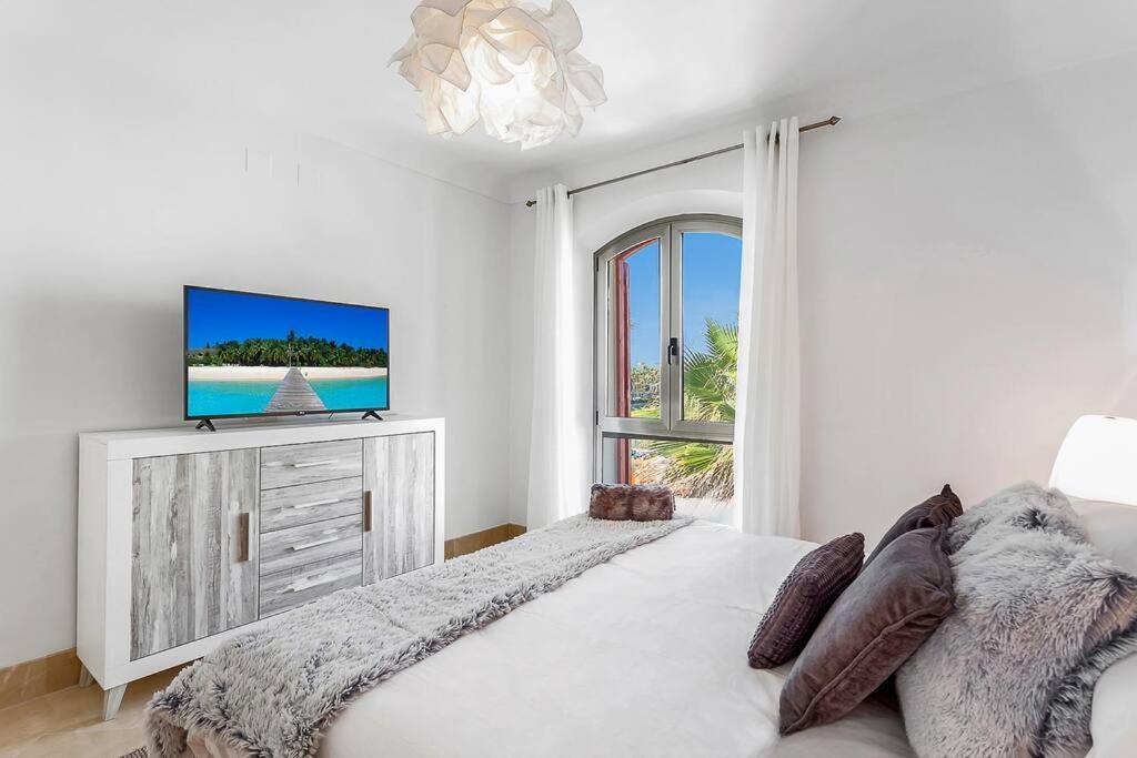 סן רוקה Yolo Spaces - Sotogrande Sea View Penthouse מראה חיצוני תמונה