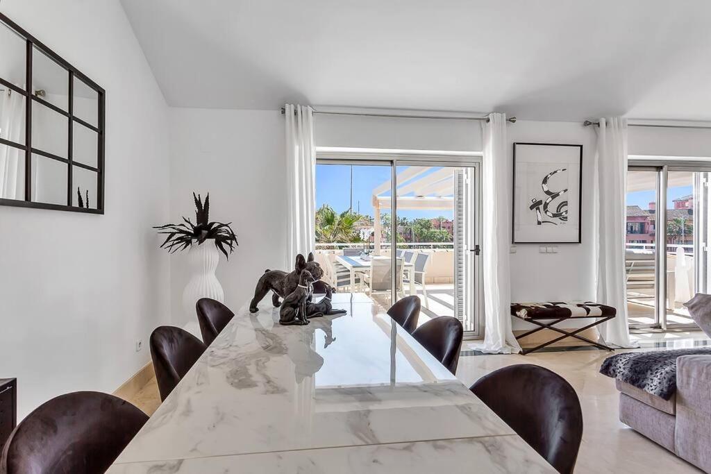 סן רוקה Yolo Spaces - Sotogrande Sea View Penthouse מראה חיצוני תמונה
