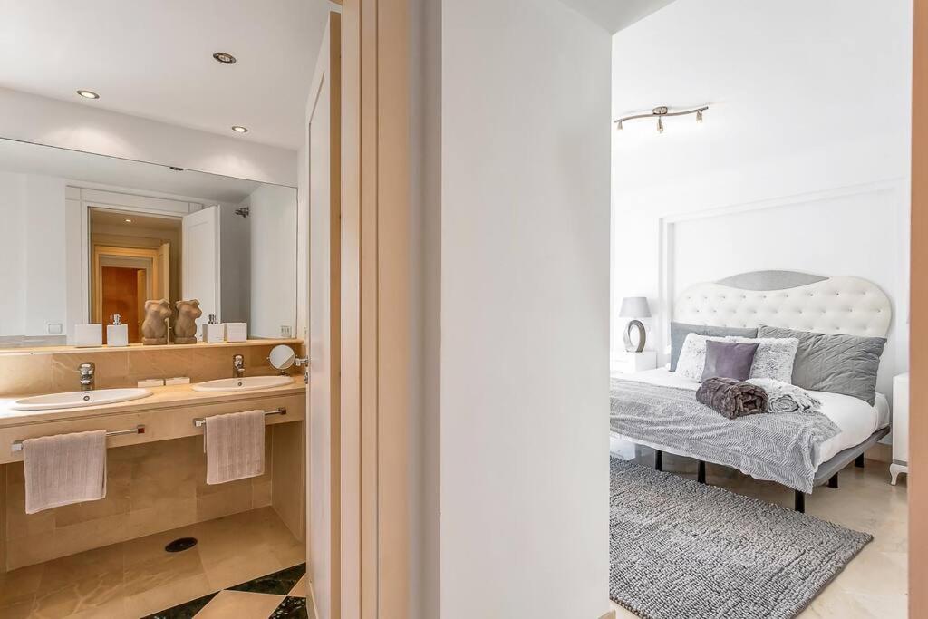 סן רוקה Yolo Spaces - Sotogrande Sea View Penthouse מראה חיצוני תמונה