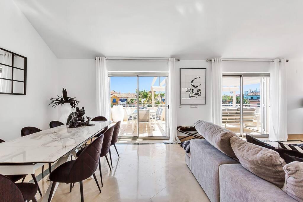 סן רוקה Yolo Spaces - Sotogrande Sea View Penthouse מראה חיצוני תמונה