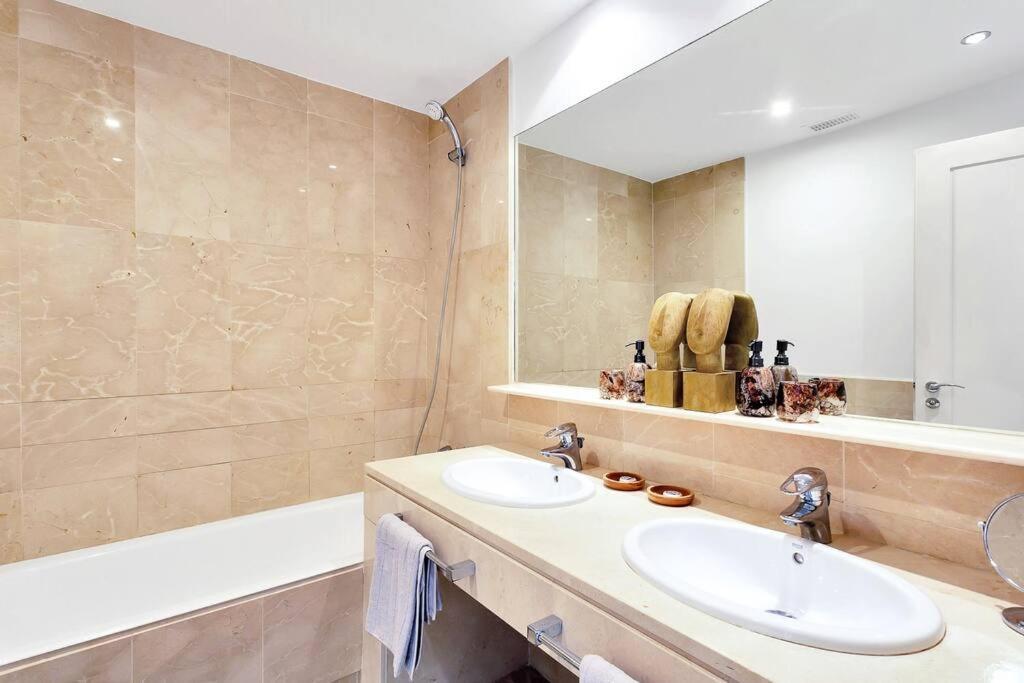 סן רוקה Yolo Spaces - Sotogrande Sea View Penthouse מראה חיצוני תמונה