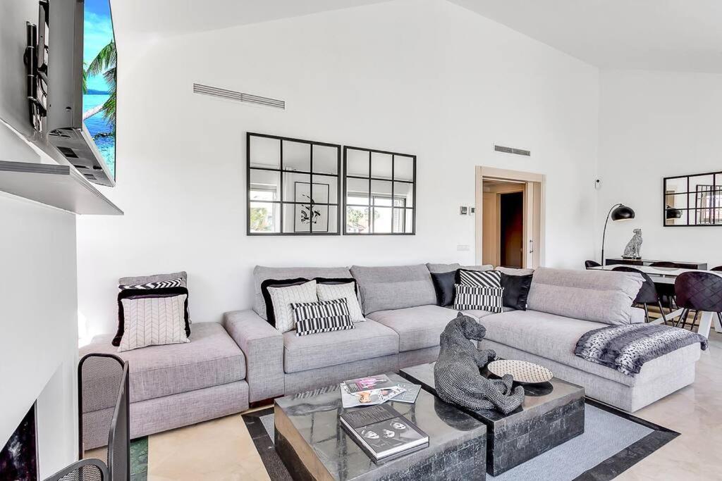 סן רוקה Yolo Spaces - Sotogrande Sea View Penthouse מראה חיצוני תמונה