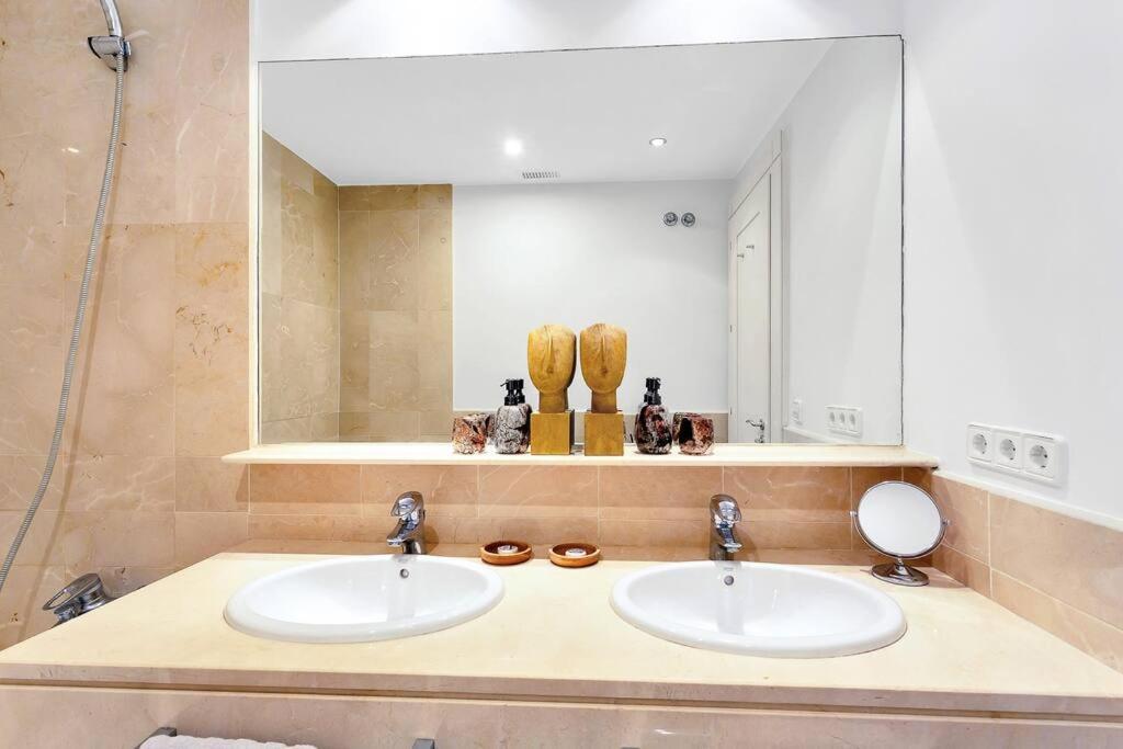 סן רוקה Yolo Spaces - Sotogrande Sea View Penthouse מראה חיצוני תמונה