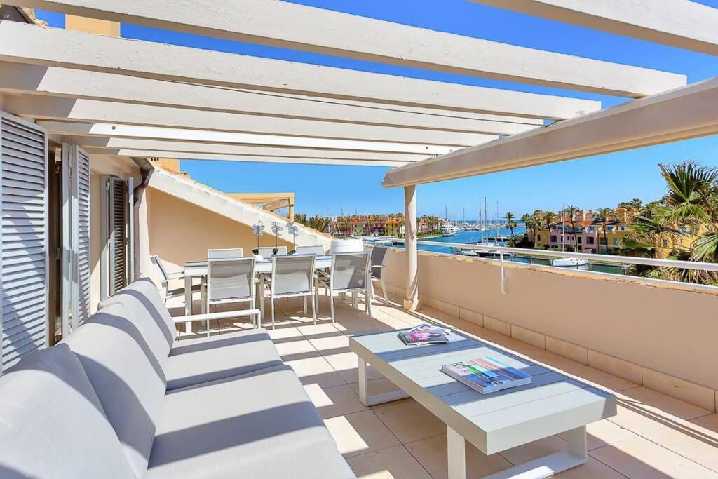 סן רוקה Yolo Spaces - Sotogrande Sea View Penthouse מראה חיצוני תמונה
