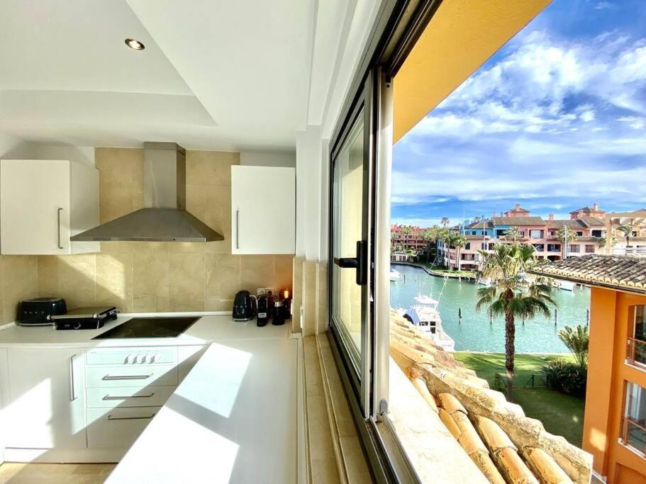 סן רוקה Yolo Spaces - Sotogrande Sea View Penthouse מראה חיצוני תמונה
