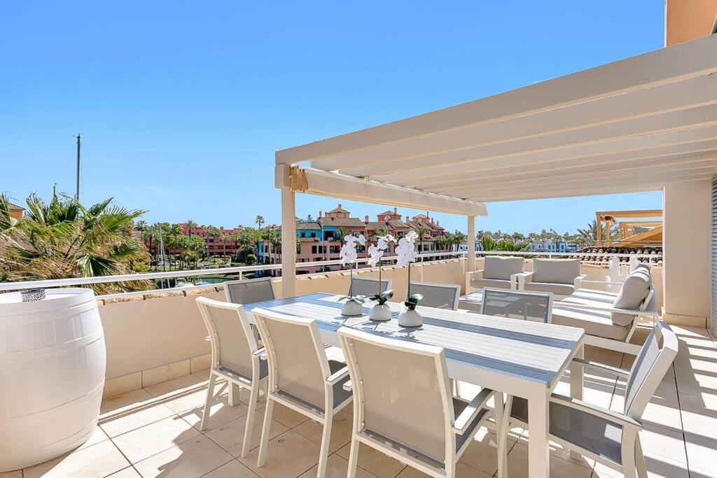 סן רוקה Yolo Spaces - Sotogrande Sea View Penthouse מראה חיצוני תמונה